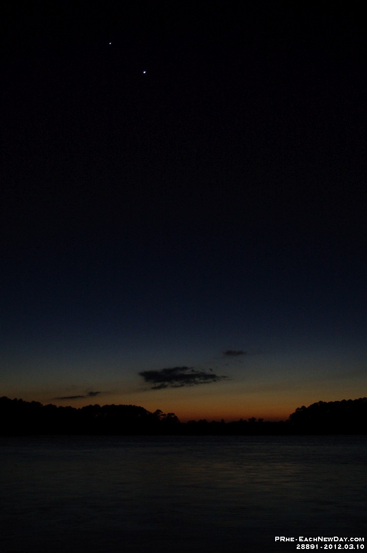 28891RoRe - Vacation at Kiawah Island, SC - Sunset over Seabrook Island, with Venus - Jupiter